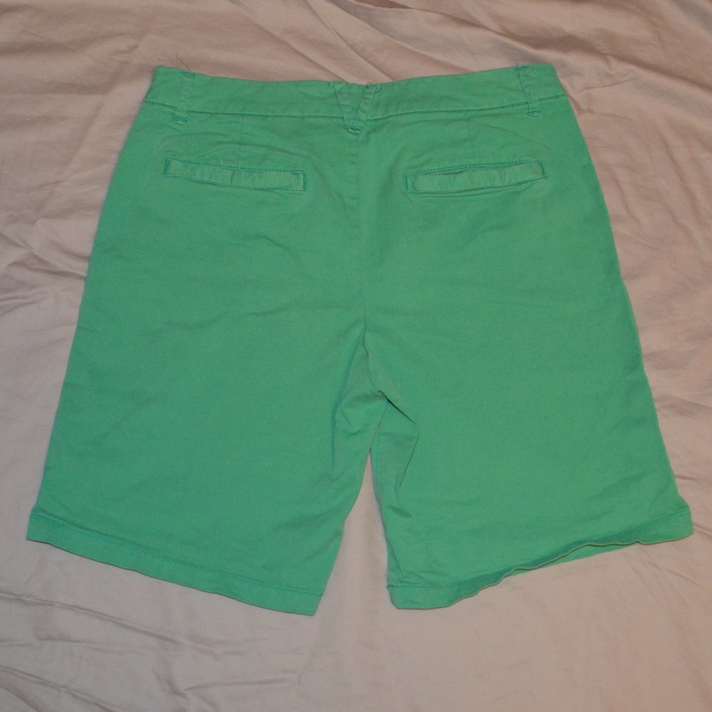 Women's Gap Bermuda Shorts - Picture 3 of 7